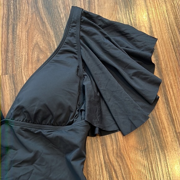 NWOT Bleu Rod Beattie Ruffle Me Up - Picture 6 of 16